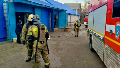 Пенсионер едва не сгорел, работая со сваркой в своем гараже в Барнауле