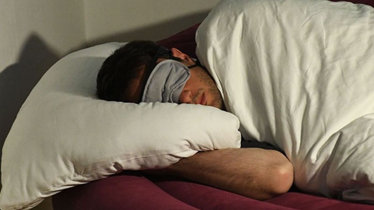 Ученые рассказали о вреде алкоголя перед сном