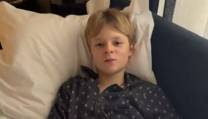 Рудковскую и Плющенко захейтили за выступление больного сына в ледовом шоу