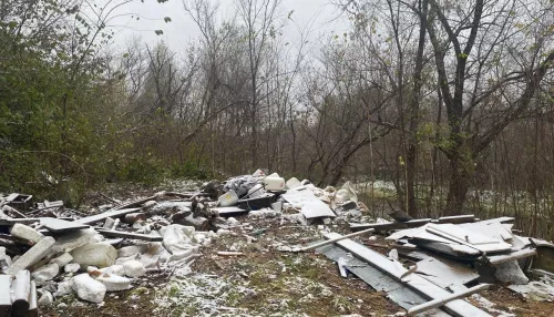 Прокуратура добилась ликвидации незаконной свалки в Республике Алтай
