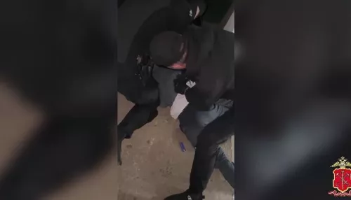 В Ленобласти житель оборудовал узел связи для мошенников с Украины в своей квартире