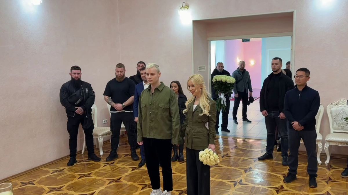 Екатерина Мизулина и Shaman