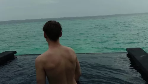 Ваня Дмитриенко устроил романтический отпуск на Шри-Ланке с 16-летней Пересильд. Фото