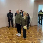 SHAMAN и Екатерина Мизулина сыграли свадьбу в нарядах от Saint Laurent за сотни тысяч