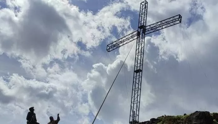 История с крестом на горе в Республике Алтай вышла на новый судебный виток