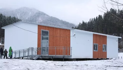 Андрей Турчак проверил строительство нового ДК взамен сгоревшего в селе Аскат