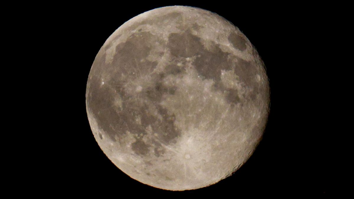 Бобровая Луна, полнолуние