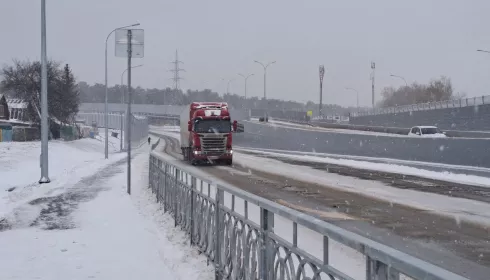 Поехали: в Барнауле открыли движение по тоннелю новой развязки. Фото и видео