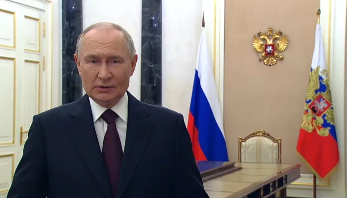 Путин поздравил сотрудников и ветеранов МВД с Днем полиции