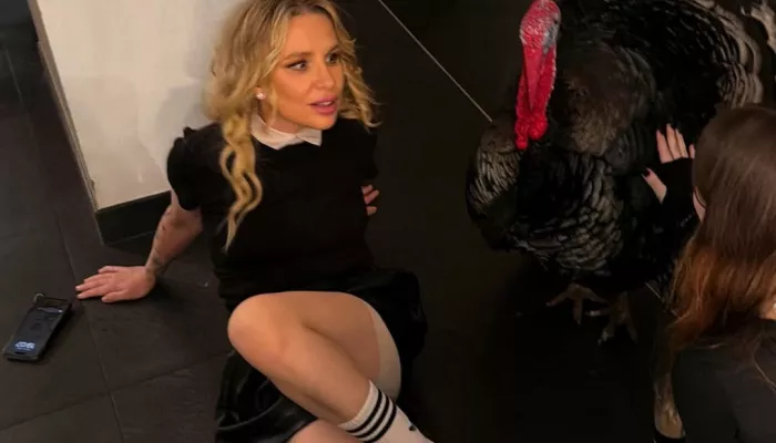 17-летняя дочь режиссера Гай Германики стала мамой — бабушке 41 год. Фото