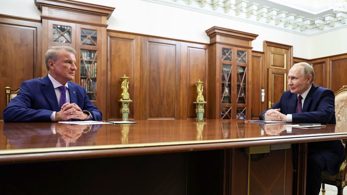 Герман Греф и Владимир Путин