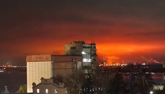 Пожар на российском НПЗ и погибшие: сводка событий спецоперации на 11 ноября