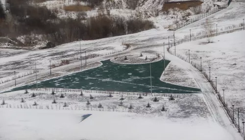 И пусто, и густо: каким видят самый молодой парк Барнаула птицы и жильцы новостроек