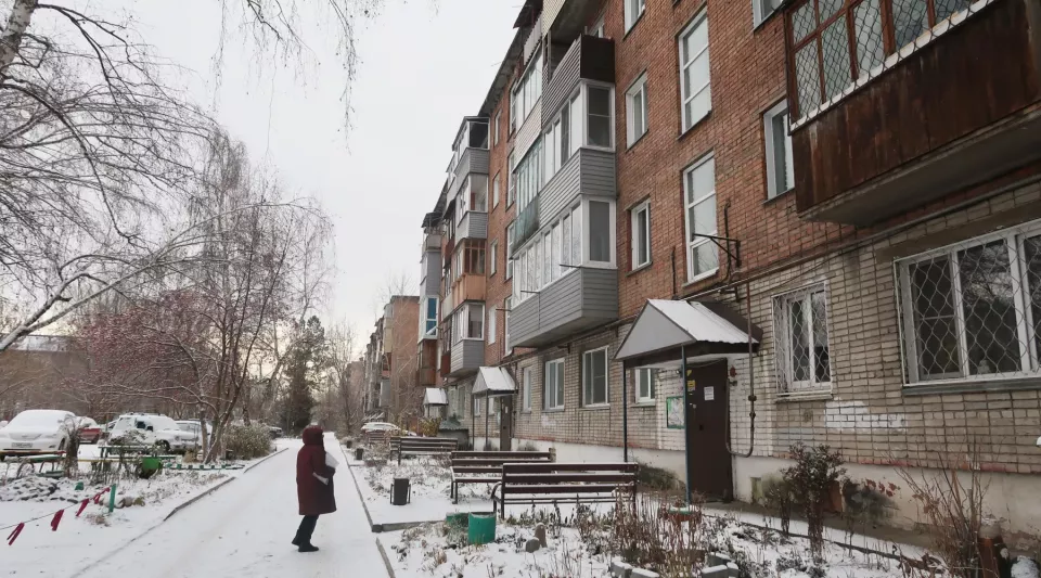 Школьники из Бийска превратили жизнь пенсионеров в кошмар