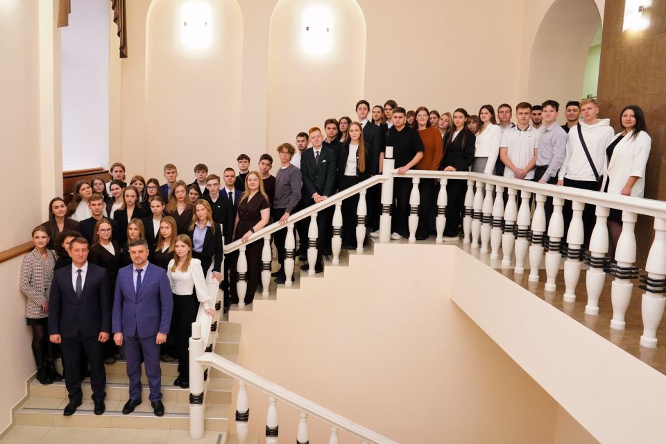 Экскурсия в Барнаульской городской Думе для студентов 