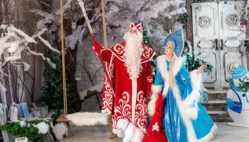 Дед Мороз-панк и стриптиз от Снегурочки: сколько стоят новогодние артисты в Барнауле