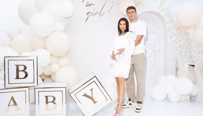 Барнаульский футболист Александр Соболев стал отцом во второй раз