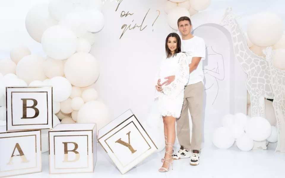 Барнаульский футболист Александр Соболев стал отцом во второй раз