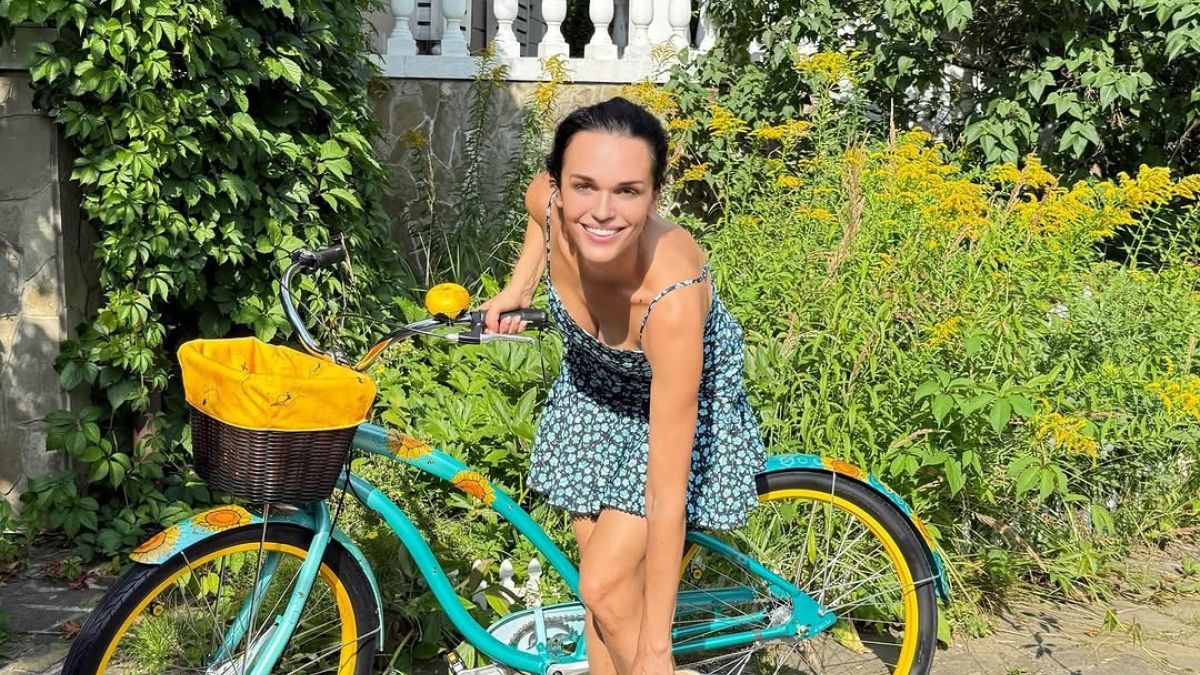 Певица Слава