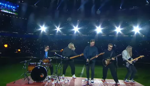 Барнаульская группа Комната культуры выступила на открытии матча Россия – Перу