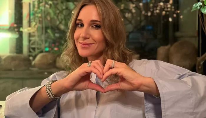 Экс-Блестящая Юлия Ковальчук снялась в эффектной фотосессии в честь своего 43-летия