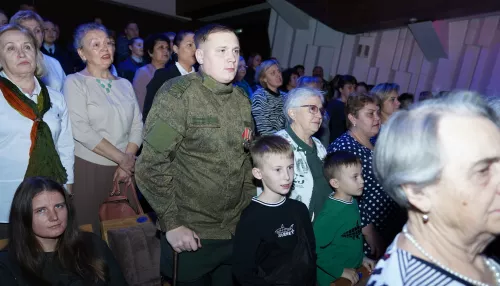 Когда мы едины — мы непобедимы: герои фронта и тыла встретились в Барнауле. Фото