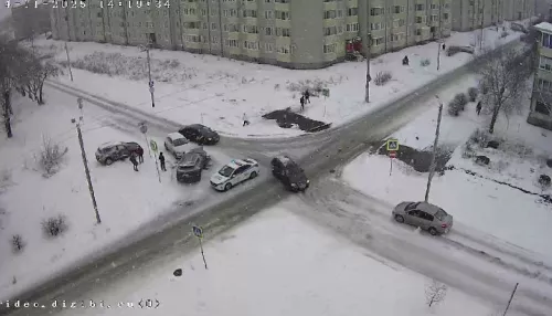 Девятилетний мальчик пострадал в ДТП на перекрестке в Бийске