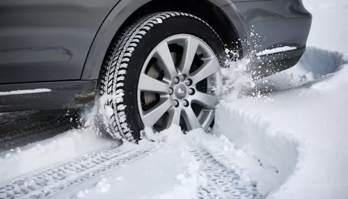 Берегись заноса. Как водителю справиться с опасностями зимней колеи