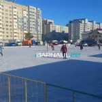 Первый уличный каток с прокатом заработал в Барнауле