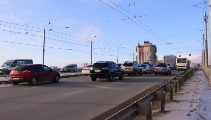 Барнаульский суд поручил проверить обоснованность трат на ремонт моста на Новом рынке