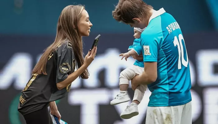 Экс-футболист Андрей Аршавин впервые публично показал свою новую семью