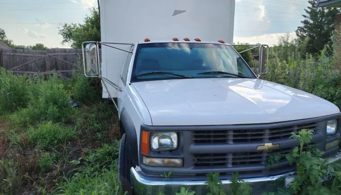 Дом на колесах с туалетом и кухней продают за 3,7 млн рублей в Горном Алтае. Фото