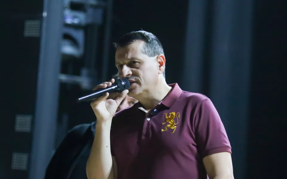 Певец, рожденный в Барнауле: Лев Шапиро о музыке, своих корнях и Самом лучшем дне