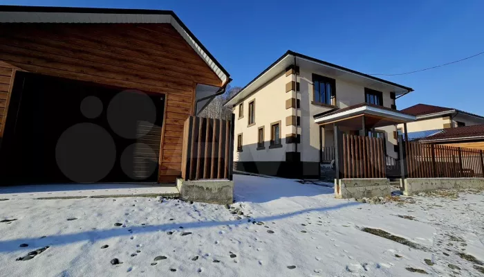 В Горном Алтае продают дом на 10 гектарах: что входит в цену 28 млн рублей. Фото