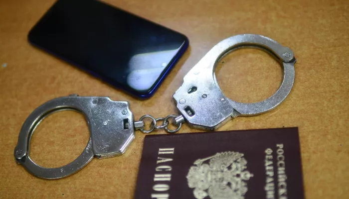 Пять лет скрывавшегося от закона наркосбытчика задержали в лесополосе в Барнауле