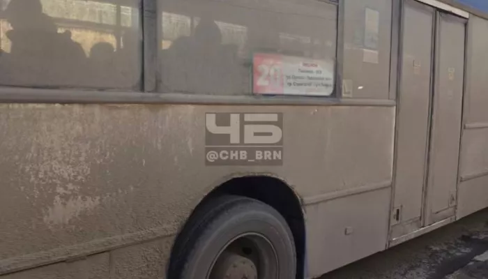 Непроглядно грязные автобусы возмутили жителей Барнаула