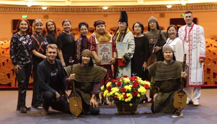 Артисты из Республики Алтай завоевали награды на межрегиональном фестивале театров