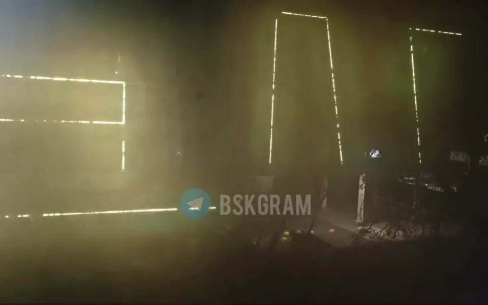 Подсветка ЦУМа бьет в окна бийчан и лишает спокойного сна