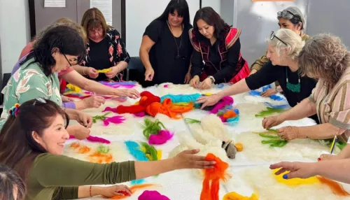 Мастерица из Республики Алтай познакомила аргентинцев с культурой своего региона