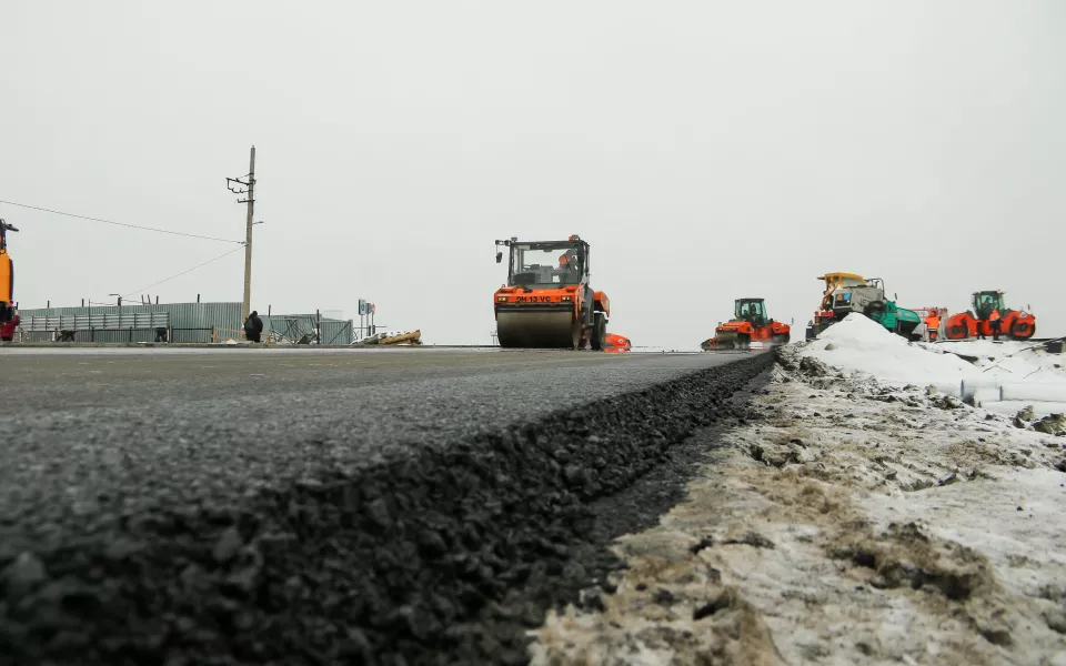 Сезон на максималках: Алтайский край побил все рекорды по апгрейду дорог в 2025 году