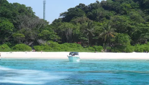 Лодка с 52 туристами затонула на Пхукете, погибла россиянка