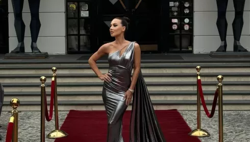 Мать Валерии Чекалиной прокомментировала новость о раке у ее дочери