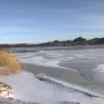 Двое мужчин на мотобуксировщике утонули в Колыванском озере