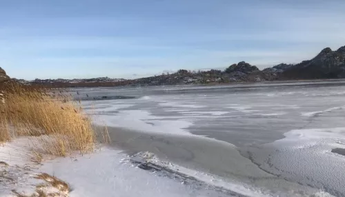 Двое мужчин на мотобуксировщике утонули в Колыванском озере