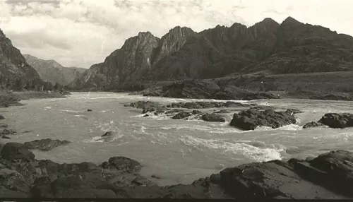 Природная сила Катуни: почему главная река Горного Алтая не покорилась энергетикам