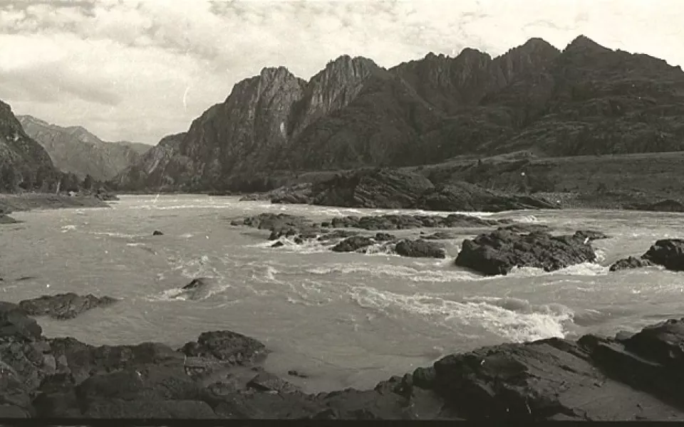 Катунская ГЭС: какой она задумывалась и почему ее так и не построили. Фото