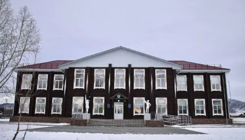 Андрей Турчак показал, как преобразилась Яконурская школа после капремонта