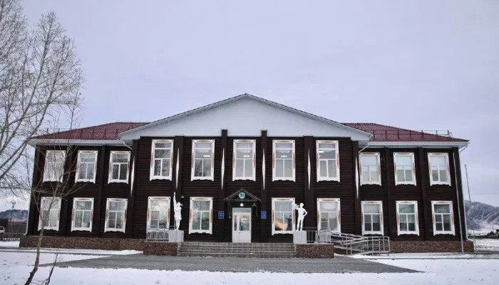 Андрей Турчак показал, как преобразилась Яконурская школа после капремонта