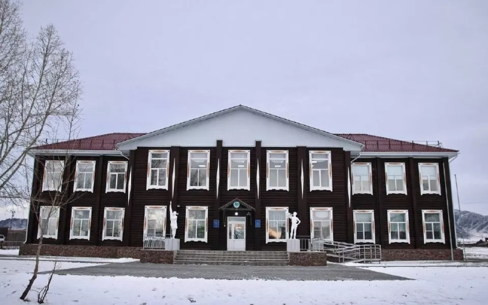 Андрей Турчак показал, как преобразилась Яконурская школа после капремонта