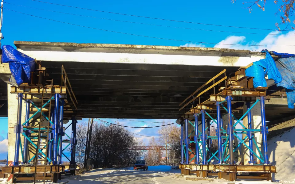 Разбор пролета: куда пропала часть моста на Павловском тракте в Барнауле. Фото